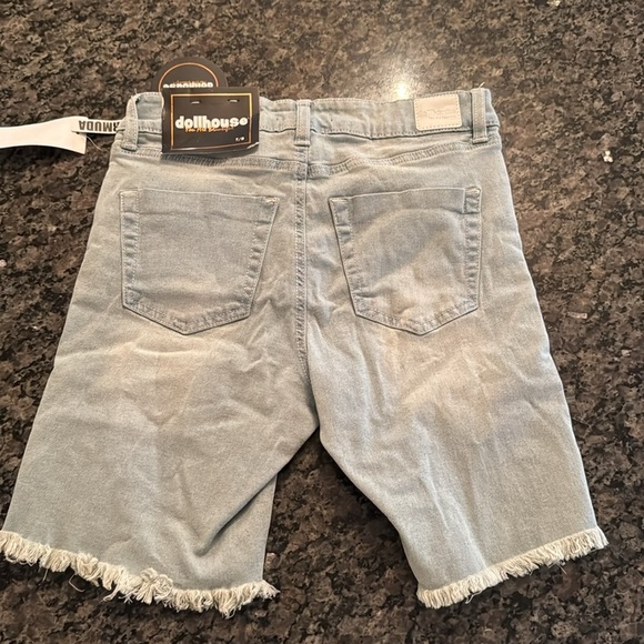 Dollhousee light wash Bermuda denim frayed high rise shorts NWT 3/4 - Picture 4 of 8